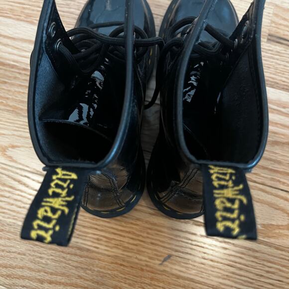 Dr. Martens 1460 Women’s 6 Black Patent Leather Lace Up Platform Boots Mid Calf - Picture 9 of 9